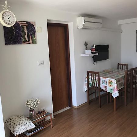 Apartment Culic Podstrana Eksteriør billede